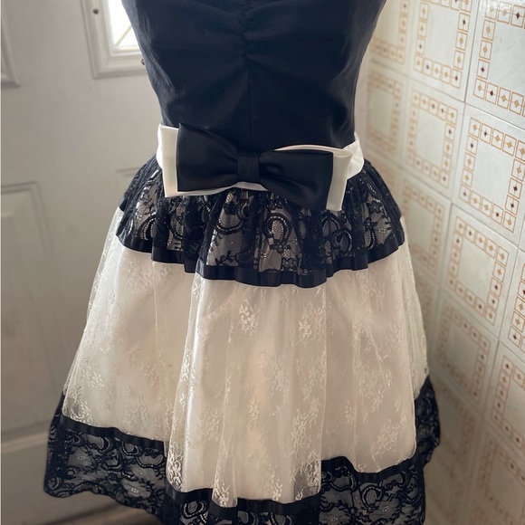 Jessica McClintock for Gunne Sax black & white retro prom dress, sz 7 strapless. - Picture 3 of 13